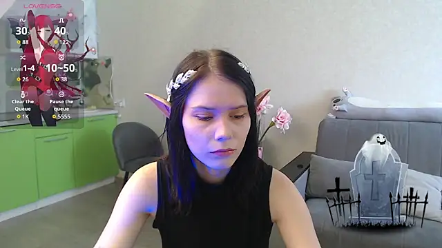 Mell Hyees online show from 10.30.25