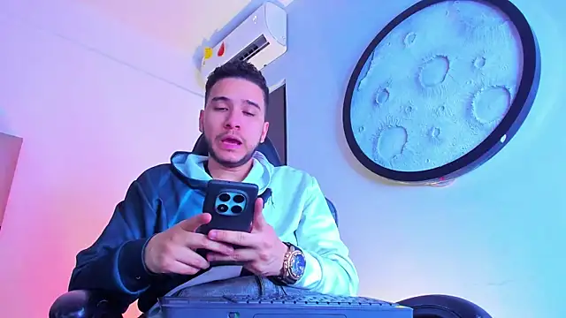 mike 257 online show from 02.21.26