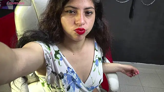Snapshot of Aishaahot chatting on 10.24.25 Aishaahot online show from 10.24.25