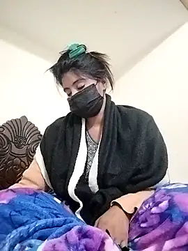 Snapshot of Hot_Angle chatting on 12.03.25 Hot Angle online show from 12.03.25