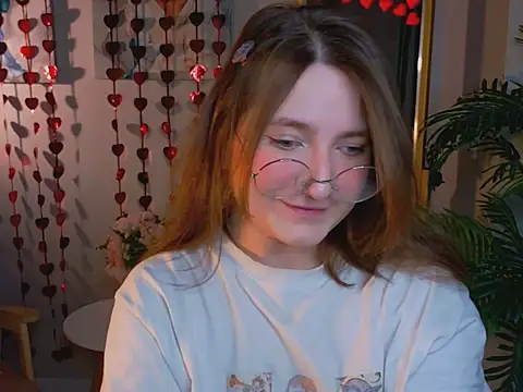 Snapshot of fairy_tara chatting on 02.17.26 fairy tara online show from 02.17.26