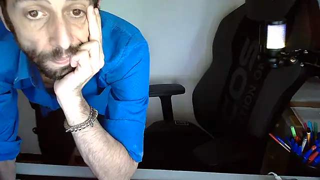 Snapshot of topg84 chatting on 07.29.26 topg84 online show from 07.29.26