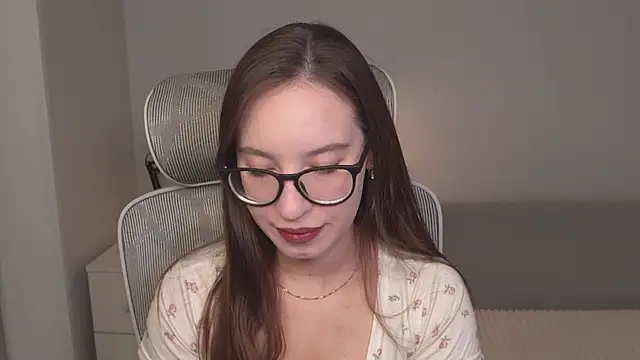 WhyEmmyCry online show from 06.10.26