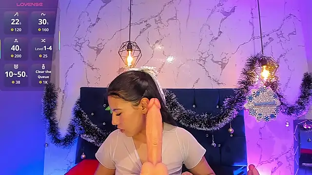 Dakotaa Johnson online show from 12.05.25