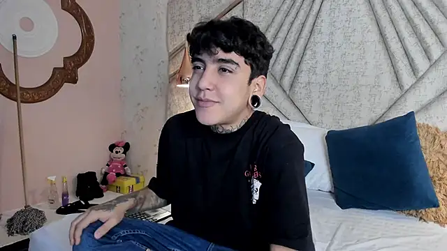 SantiOlsen online show from 11.12.25