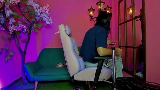 ArohomLester online show from 03.12.26