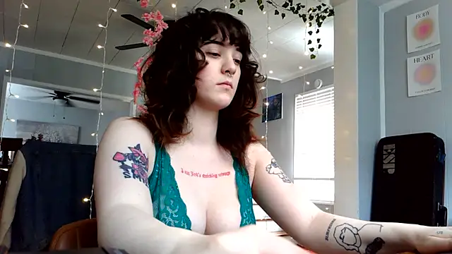 Trickylucy555 online show from 03.17.26