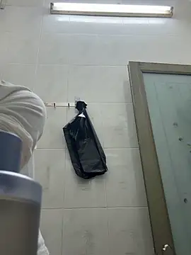 aaaaawhate online show from 10.28.25