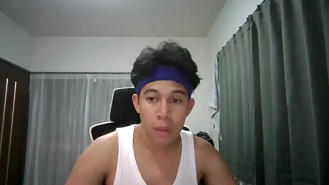 Snapshot of SobaKurd chatting on 11.09.25 SobaKurd online show from 11.09.25