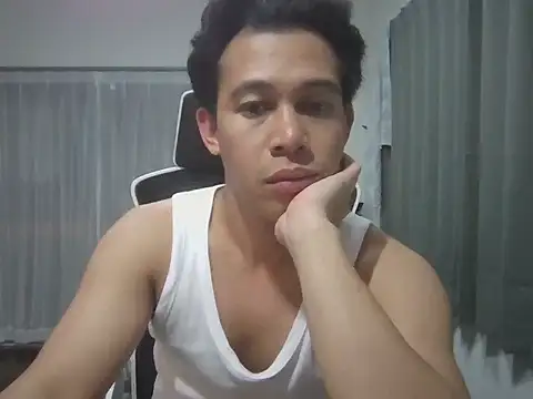 Snapshot of SobaKurd chatting on 11.11.25 SobaKurd online show from 11.11.25