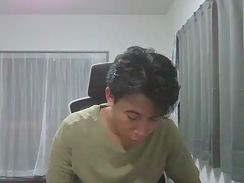 Snapshot of SobaKurd chatting on 11.13.25 SobaKurd online show from 11.13.25