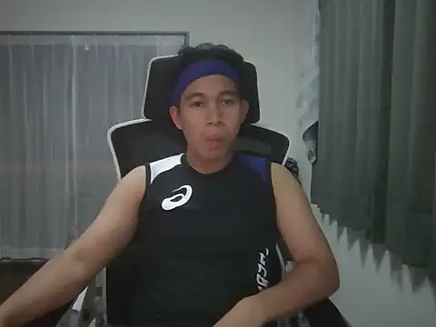 Snapshot of SobaKurd chatting on 11.15.25 SobaKurd online show from 11.15.25