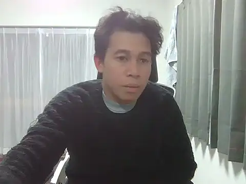 Snapshot of SobaKurd chatting on 11.29.25 SobaKurd online show from 11.29.25