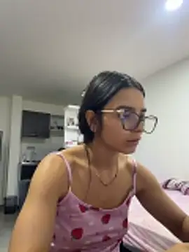 Snapshot of violeta365 chatting on 06.04.26 violeta365 online show from 06.04.26