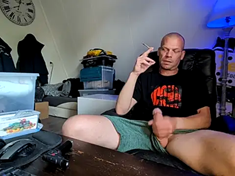 Kinky Play1 online show from 06.16.26
