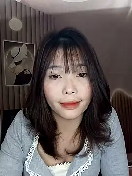 Snapshot of Fish_yellow chatting on 12.01.25 Fish yellow online show from 12.01.25