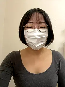 Yurika oO online show from 11.23.25