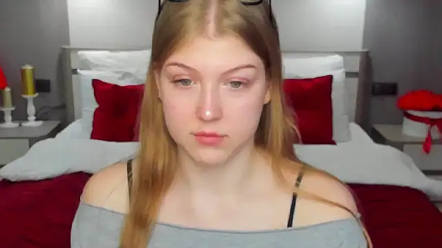 Snapshot of Stella_Light chatting on 05.19.26 Stella Light online show from 05.19.26