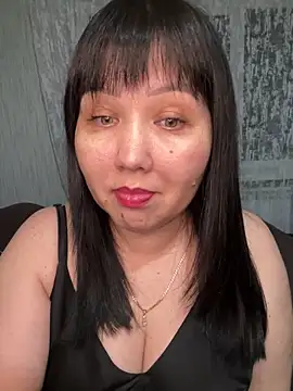 Snapshot of Love__Mom chatting on 03.22.26 Love Mom online show from 03.22.26