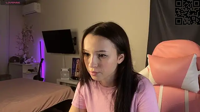 ella simons online show from 11.09.25