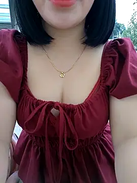 Mina-02 online show from 04.20.26