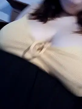 Snapshot of ollaaaaaaai chatting on 10.24.25 ollaaaaaaai online show from 10.24.25