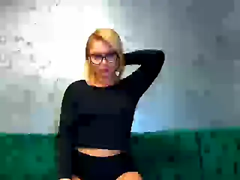 Chloe 248 online show from 10.24.25