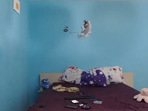 Snapshot of SaraDany chatting on 04.05.26 SaraDany online show from 04.05.26