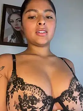 morenaQueen  online show from 11.25.25