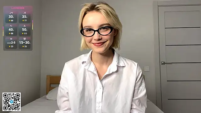 Snapshot of MelodyImam chatting on 11.14.25 MelodyImam online show from 11.14.25