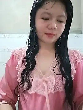 Snapshot of lisa-bae00 chatting on 07.22.26 lisa-bae00 online show from 07.22.26