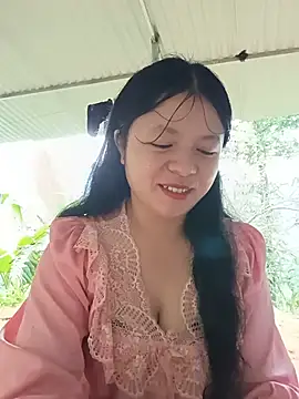 Snapshot of lisa-bae00 chatting on 07.27.26 lisa-bae00 online show from 07.27.26