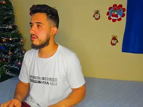 Snapshot of astredad2025 chatting on 12.19.25 astredad2025 online show from 12.19.25