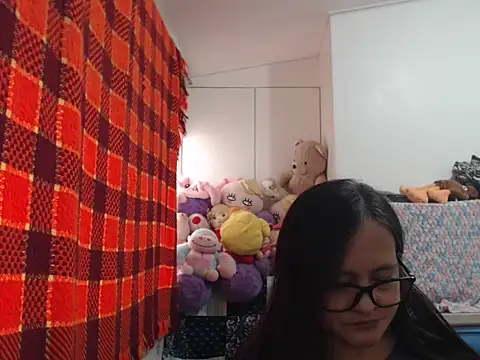 Snapshot of Kinkybela2025 chatting on 02.04.26 Kinkybela2025 online show from 02.04.26