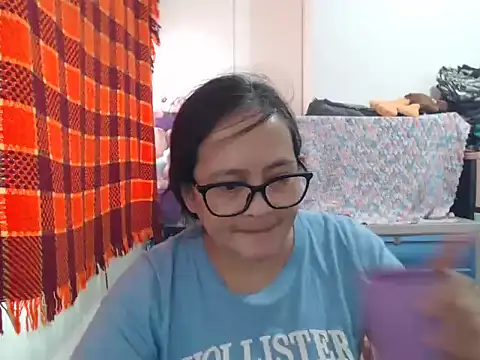 Snapshot of Kinkybela2025 chatting on 02.19.26 Kinkybela2025 online show from 02.19.26