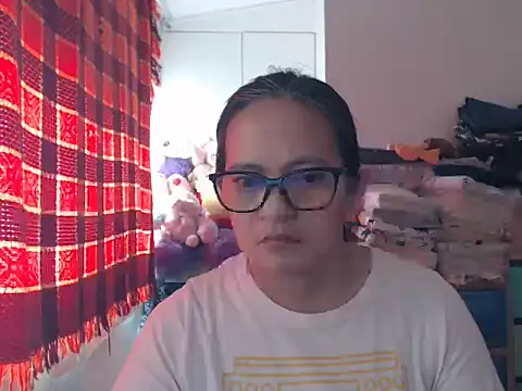 Snapshot of Kinkybela2025 chatting on 02.23.26 Kinkybela2025 online show from 02.23.26