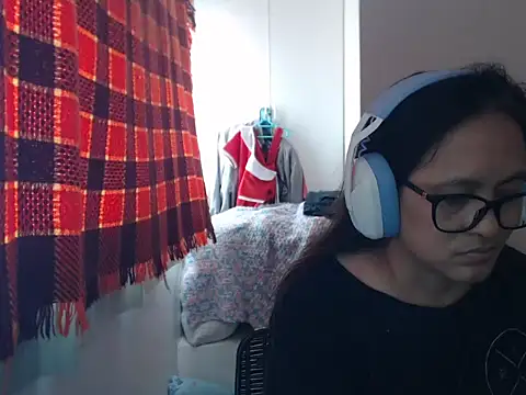 Kinkybela2025 online show from 05.14.26