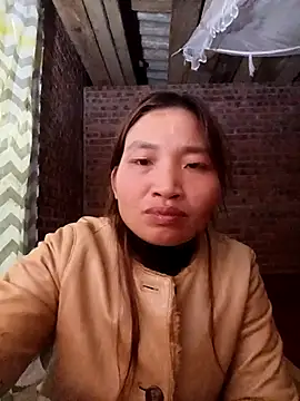 Snapshot of sowbibi chatting on 11.04.25 sowbibi online show from 11.04.25