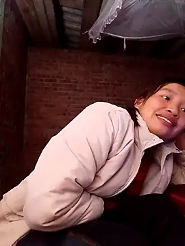 Snapshot of sowbibi chatting on 11.12.25 sowbibi online show from 11.12.25