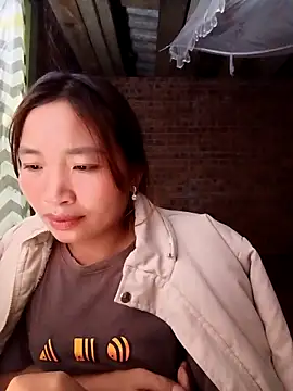 Snapshot of sowbibi chatting on 11.15.25 sowbibi online show from 11.15.25