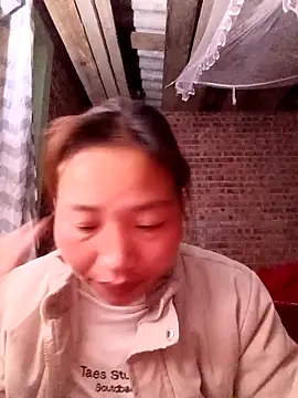 Snapshot of sowbibi chatting on 11.25.25 sowbibi online show from 11.25.25