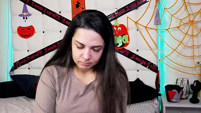 Snapshot of AlsouKass chatting on 11.02.25 AlsouKass online show from 11.02.25