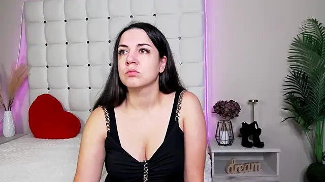 Snapshot of AlsouKass chatting on 11.15.25 AlsouKass online show from 11.15.25