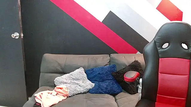 Snapshot of Zac_Golden chatting on 11.15.25 Zac Golden online show from 11.15.25