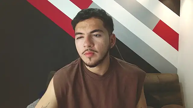 Snapshot of Zac_Golden chatting on 11.22.25 Zac Golden online show from 11.22.25