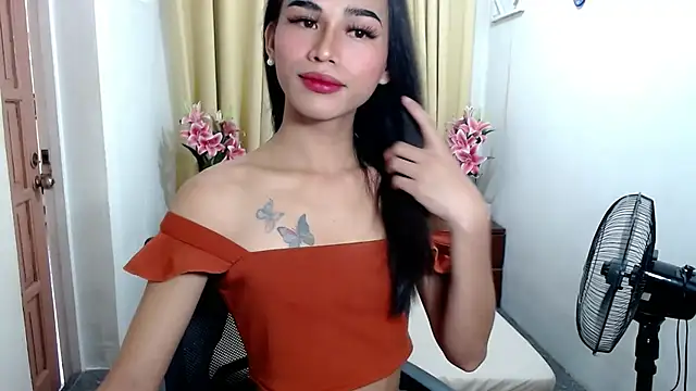 Snapshot of BelLicious4u chatting on 10.22.25 BelLicious4u online show from 10.22.25