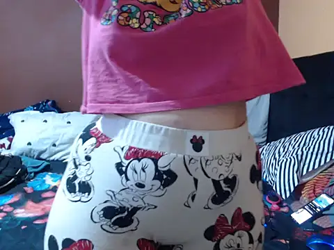 Snapshot of anays_dirtyshow chatting on 10.22.25 anays dirtyshow online show from 10.22.25