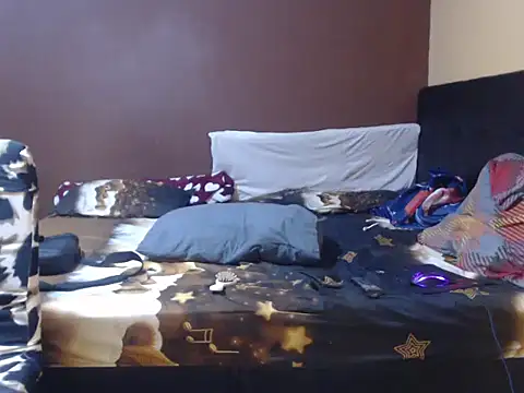 Snapshot of anays_dirtyshow chatting on 11.05.25 anays dirtyshow online show from 11.05.25