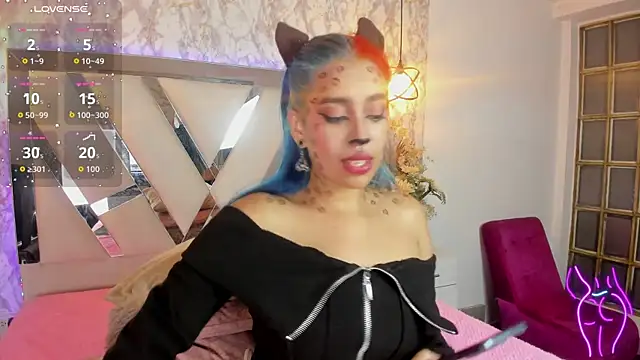 Cristall ravven online show from 10.22.25