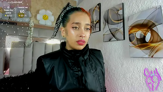 Cristall ravven online show from 11.14.25